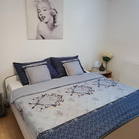 Petra Apartment Dakovo Luaran gambar